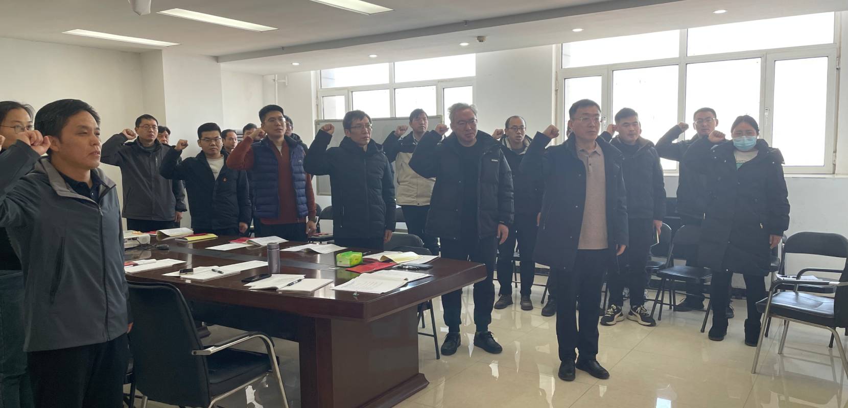 中浩科技黨支部召開2025年第一次全體黨員大會(huì)暨安全生產(chǎn)會(huì)議